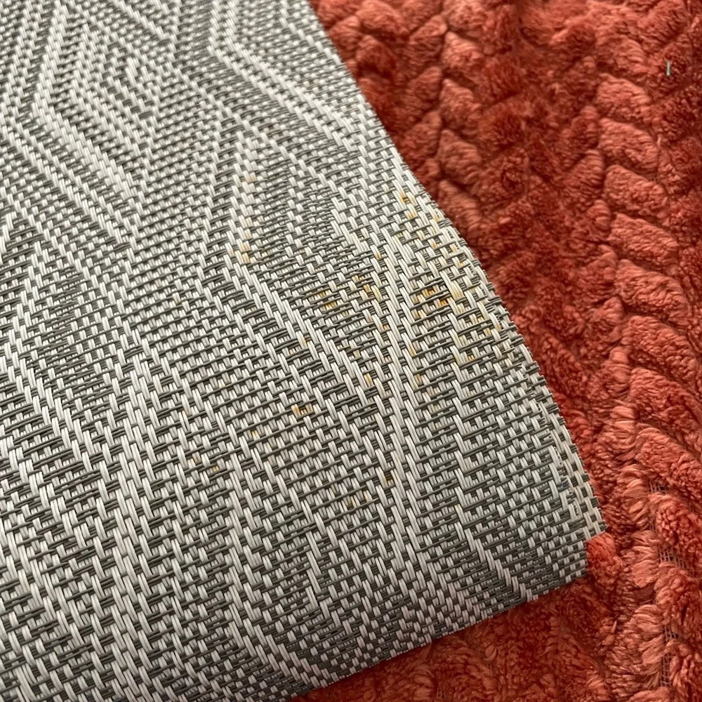 ♦️5/$15♦️ Set of 6 Placemats | Used, Gray/Silver & White Geometric